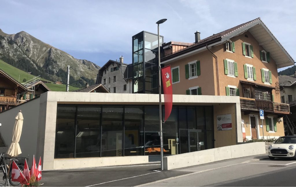 Photo Extérieure Musée Château D'Œx Musée du Pays-d'Enhaut & Centre Suisse du Papier Découpé